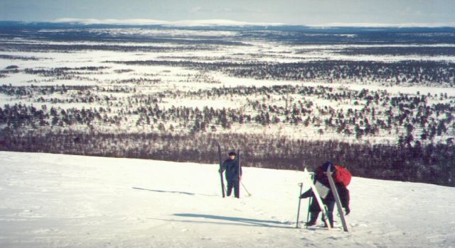 Nousu Stuorrabogoaiville oli jyrknpuoleinen, ja niinhn se oli sitten laskukin...